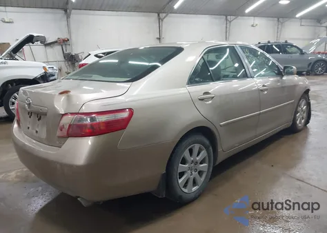 2008 Toyota Camry Xle z USA, uszkodzony, nr VIN 4T1BE46K58U732263